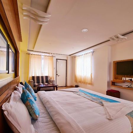 Anika Palace By Pepe Inn Hotel Ooty Exterior photo